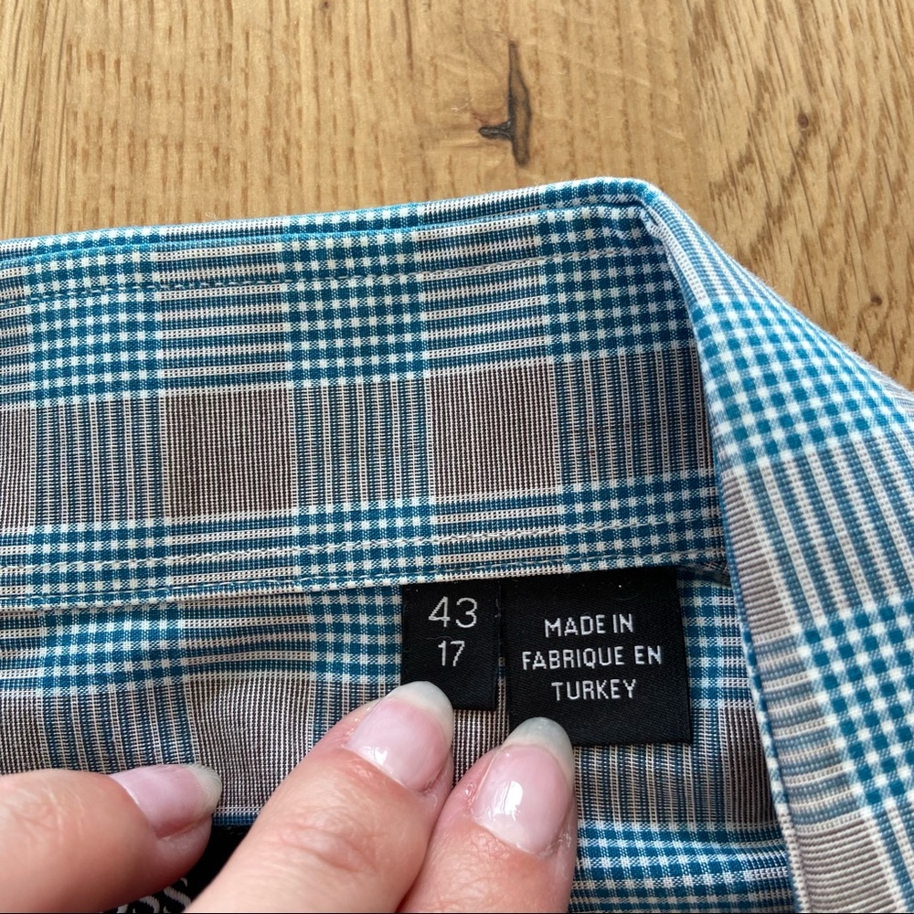 Hugo Boss Plaid Button-Down - Picture 4 of 9